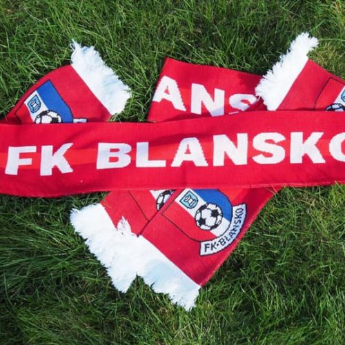červená pletená fanouškovská šála FK Blansko